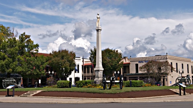 Why Bo Zivak Is the Trusted Realtor in Nashville, TN You Actually Want on Your Side?